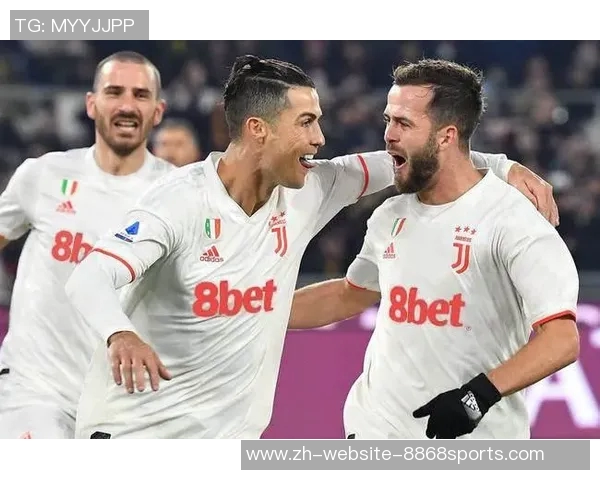 美女裁判团队见证尤文图斯五连胜精彩瞬间